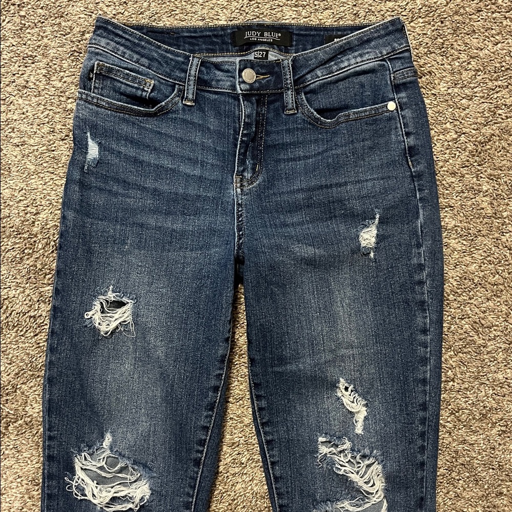 Judy Blue Vintage Relaxed Fit Distressed & Raw Hem Women’s Jeans 5/27 - Picture 4 of 8
